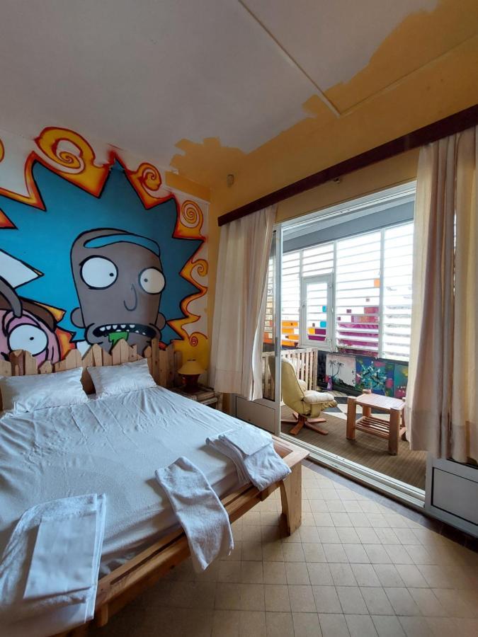 The Green Hostel ポワンタピートル エクステリア 写真